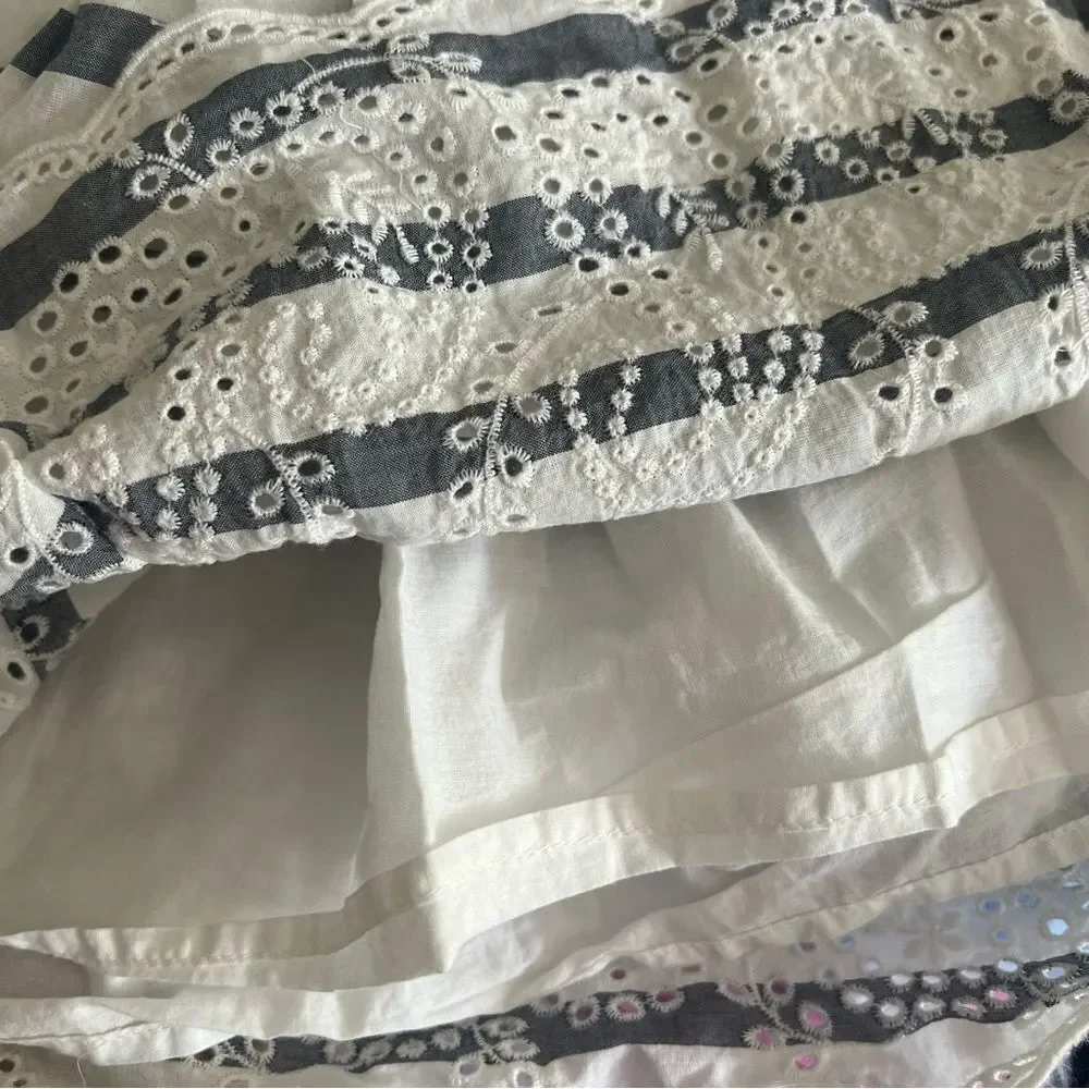 Gap Striped Cotton Elastic Scalloped Skirt with Eyelet Details Girls Small 6-7